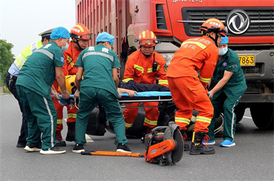 勐腊沛县道路救援